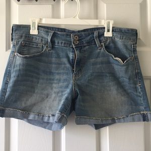 Denizen from Levi’s shorts